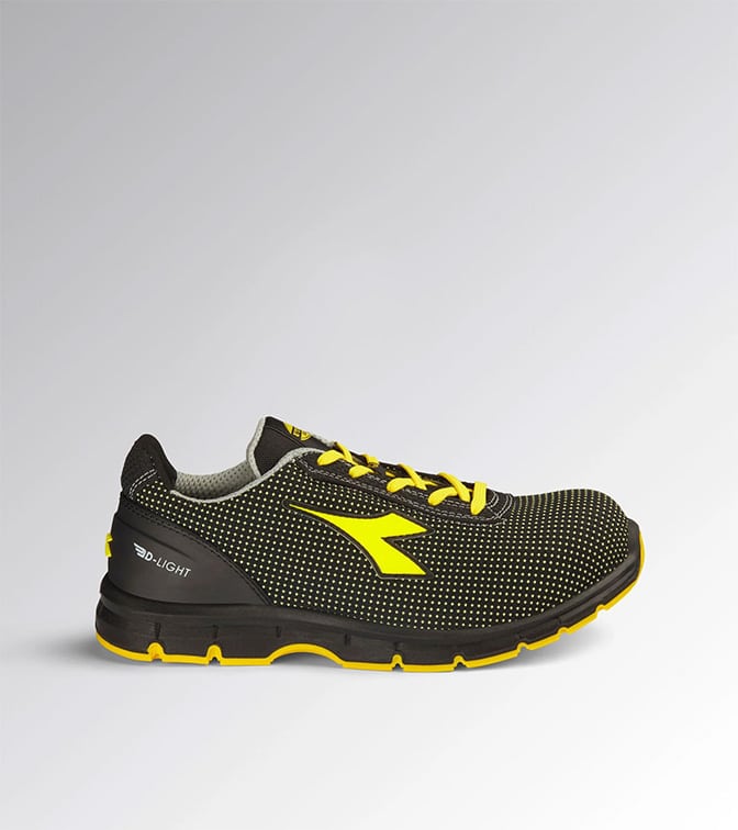 Chaussures de sécurité basses Run Atom low S3 SRC ESD Diadora vue de cote droit t