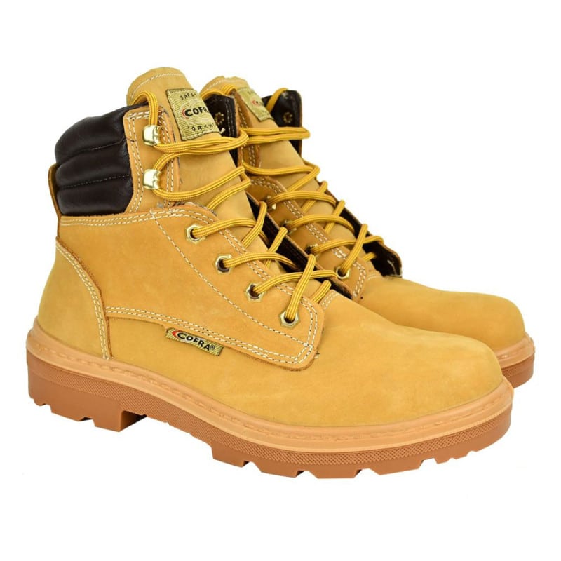 Chaussures de sécurité montantes Kaibab BIS S3S vue trois quarts a deux Cofra