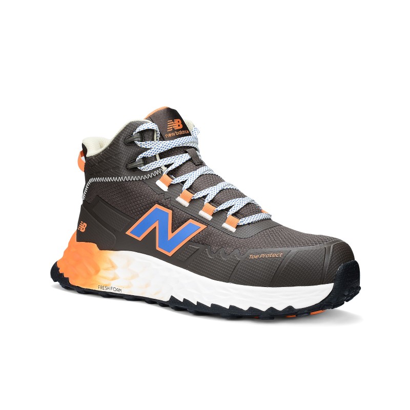 Chaussures de travail montantes Cremorne MID S3L New Balance vue trois quarts cote droit orange